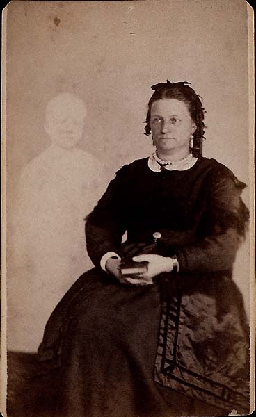 William Mumler, Portrait of Mrs. French with the Spirit of a Child, ca. 1870